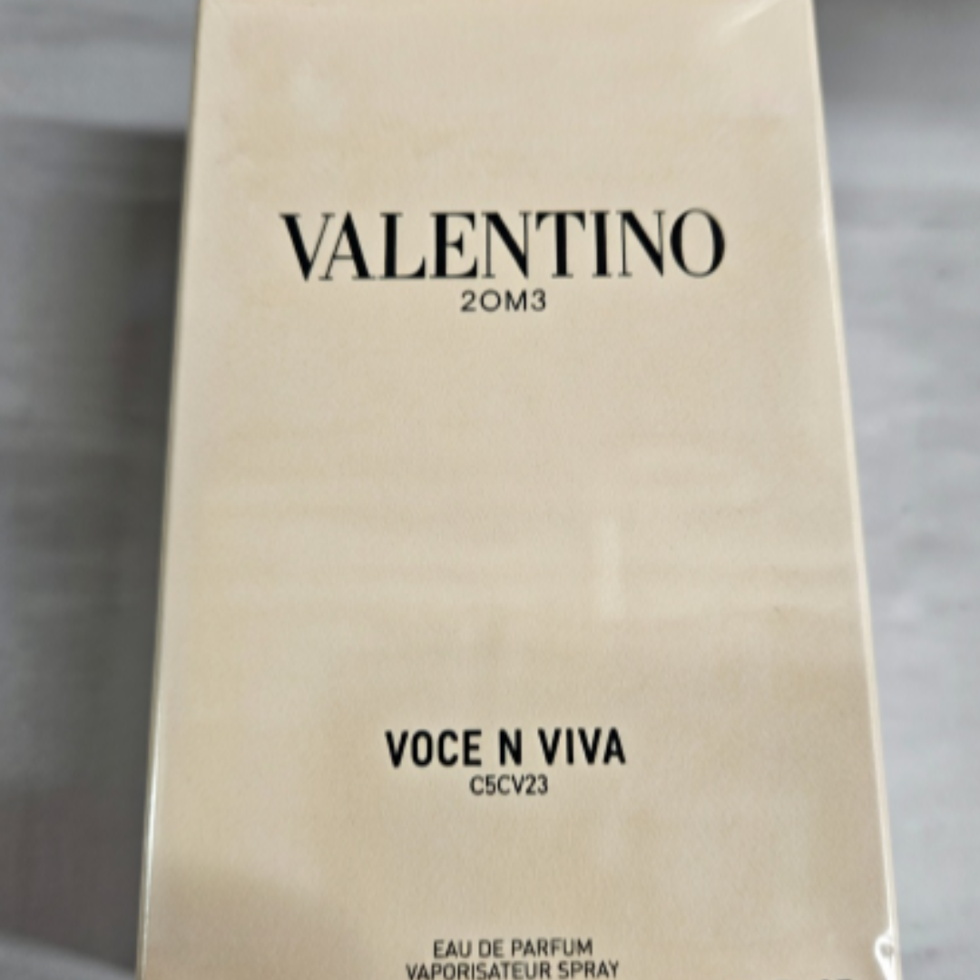NEW VALENTINO UOMO BORN IN ROMA EDT SPRAY FOR MEN 3.4 Oz / 100 ml.